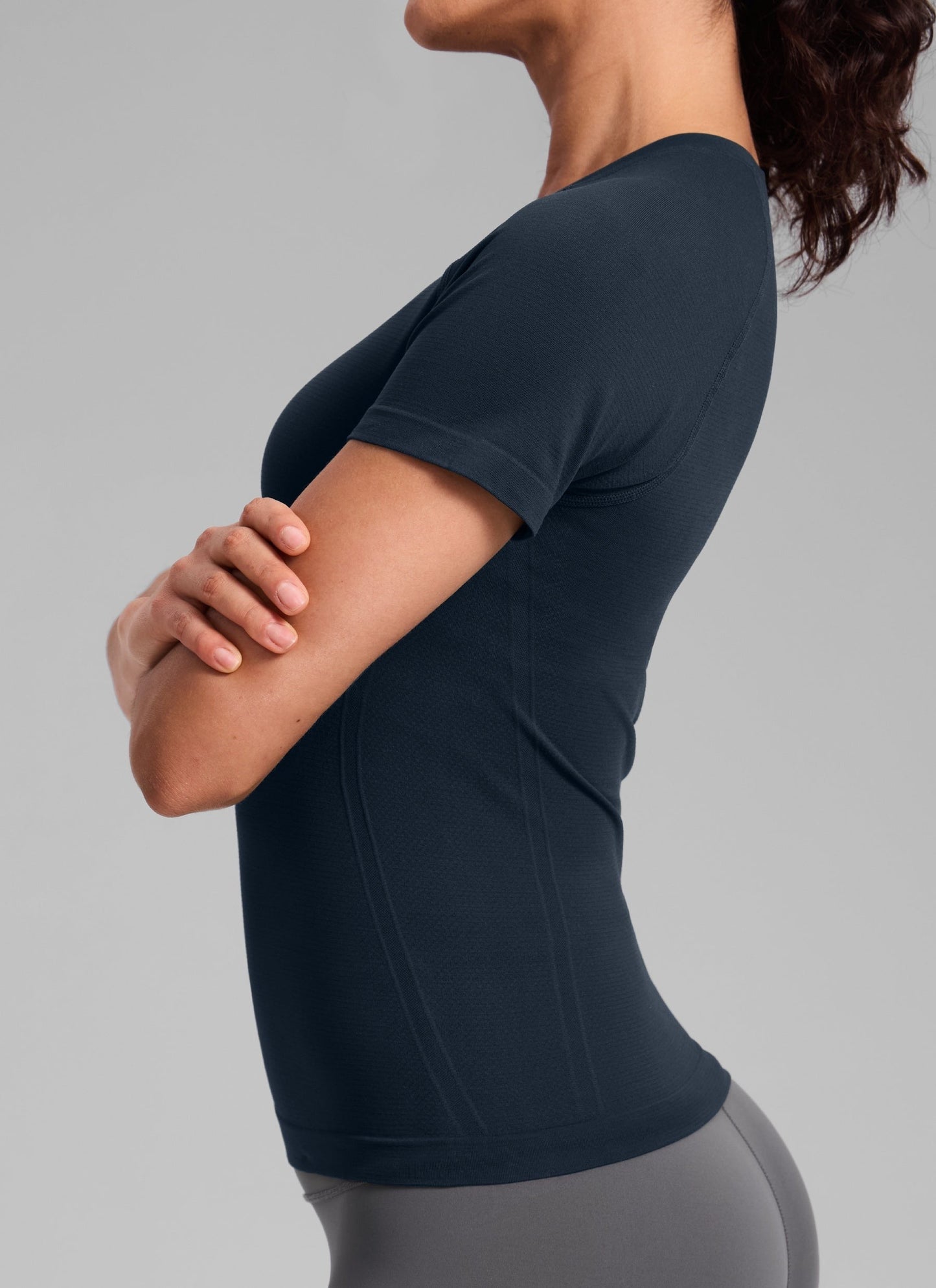 Seamless Waist Length Crewneck Short Sleeve