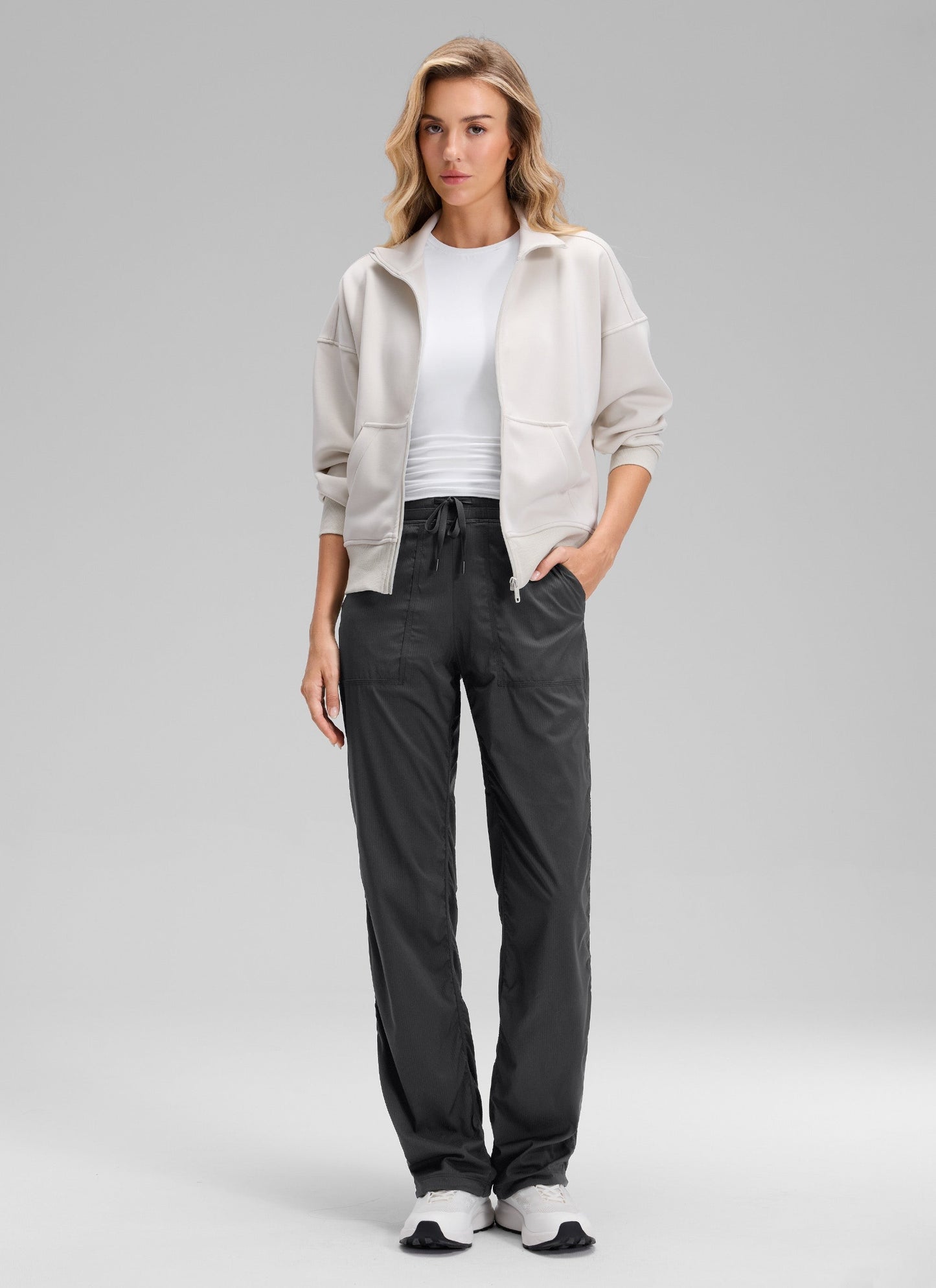 Lightweight Straight Leg Pocket Pant 32"
