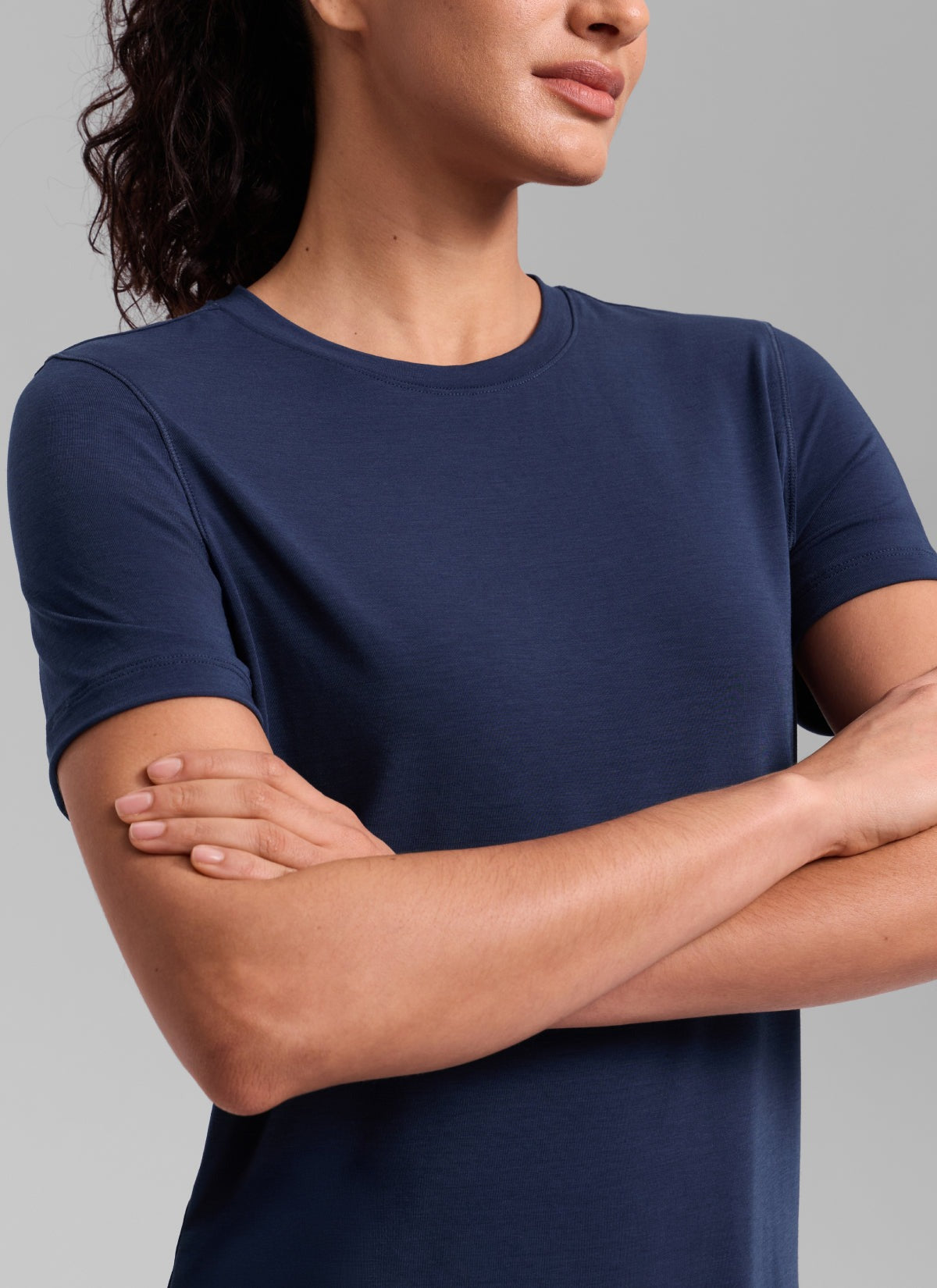 Quick Dry Crewneck Hip Length Short Sleeve