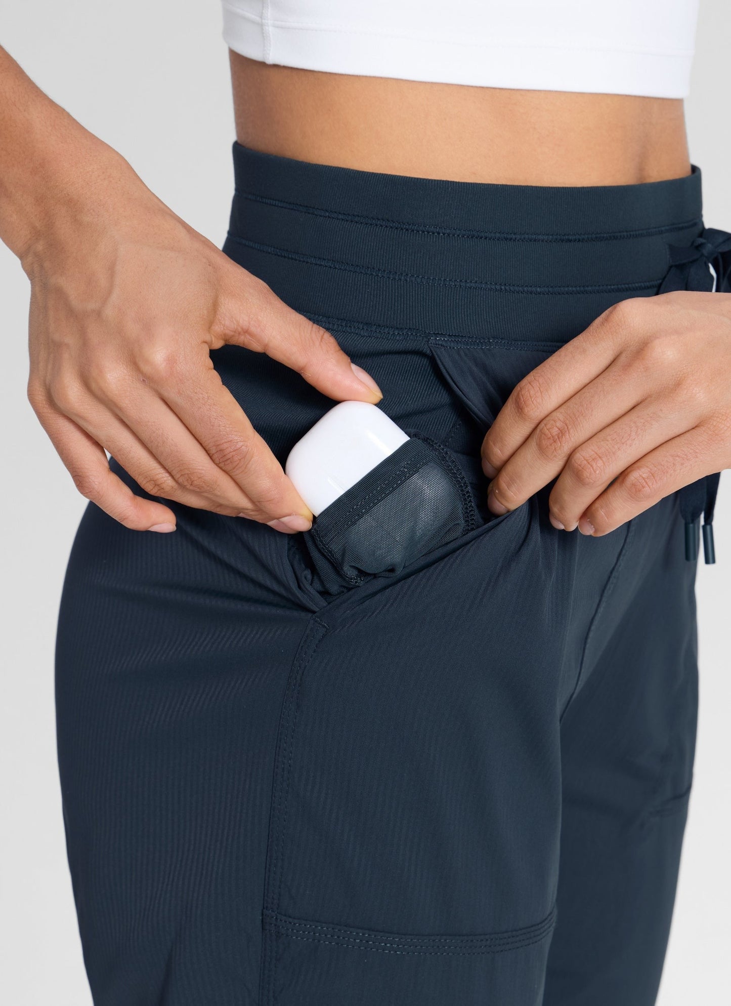 Lightweight Straight Leg Pocket Pant 30"